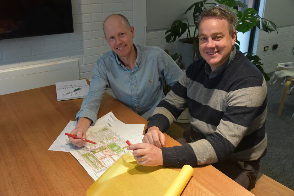 Alex Game 2003 and Ed Mitchell 2001