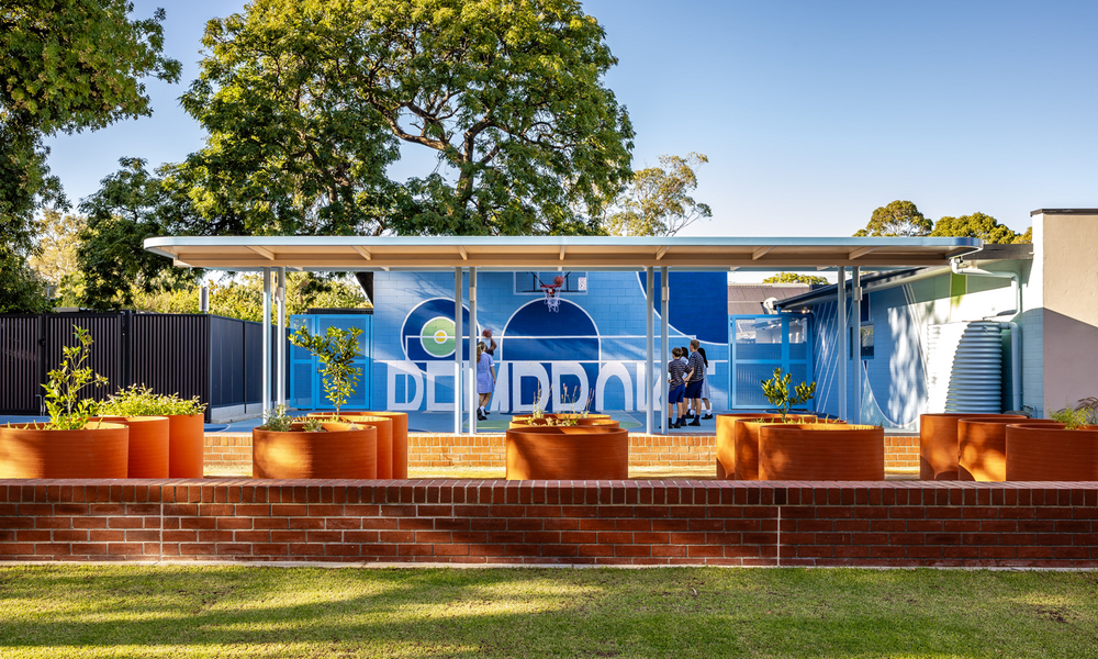 Middle school students on kings campus outdoor court