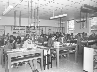 Science class in 1973