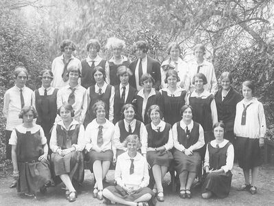 Photograph of Girton House Intermediate B in 1924