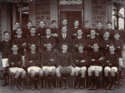 King's College First Football Club in 1924