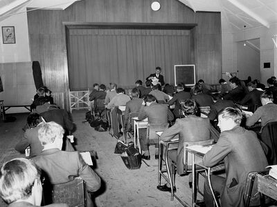 King's College students in Wright Hall