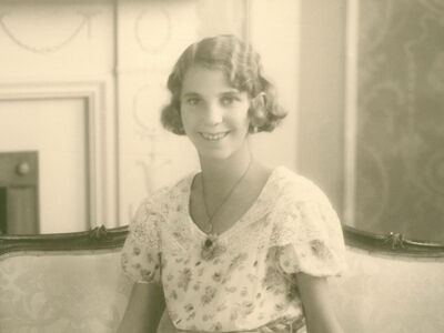 1927 prize winner Joan White
