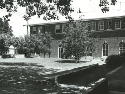Courtyard outside DY Hall in 1973