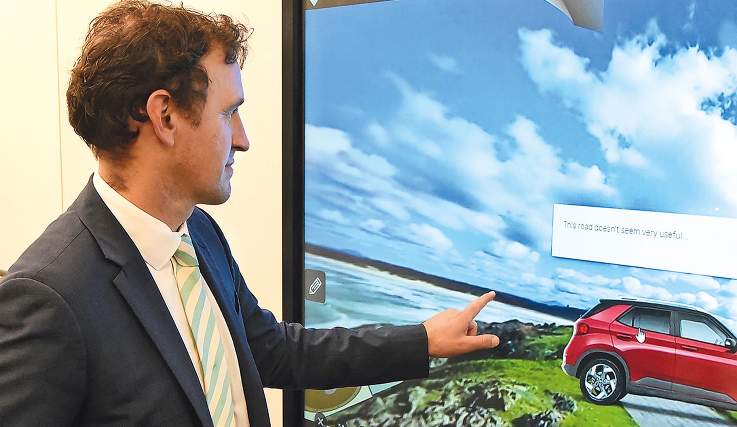 Dean of Studies Clark Roberts-Thomson engages with a Year 9 Virtual Reality project